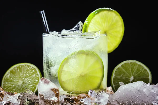 Lemon Fruit Lime Caipirinha of Brazil on grey vintage, Brazilian traditional drink, isolated with space for text. — Stock Photo, Image