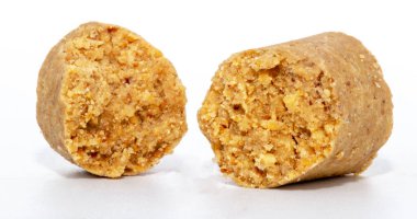 Paçoca adlı tatlı Brezilya fıstığı, Brezilya'nın tipik tatlısı. Tüm Juninas Festivalleri mevcuttur. Kuzeydoğu ve Minas Gerais geleneği. Ev yapımı şeker.