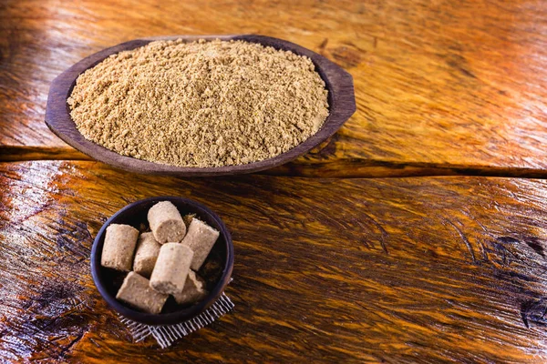 Paçoca, Brezilya'ya özgü yer fıstığı reçeli. Brezilya gıda ülkenin Noderste ve Minas Gerais eyaletinde yapılır. Brezilya gümrük ve malzemeler.