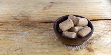 Paçoquinha, tipik Brezilya fıstık şekeri. Brezilya'dan gıda kuzeydoğu ve minas gerais eyaletinde yapılan. Juninas parti gıda.