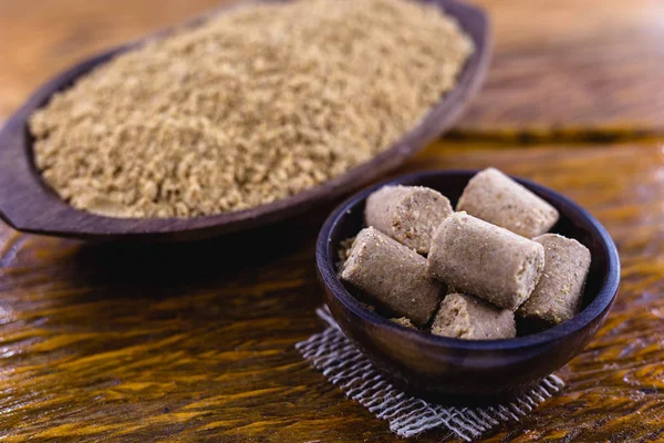 Paçoca, Brezilya'ya özgü yer fıstığı reçeli. Brezilya gıda ülkenin Noderste ve Minas Gerais eyaletinde yapılır. Brezilya gümrük ve malzemeler.