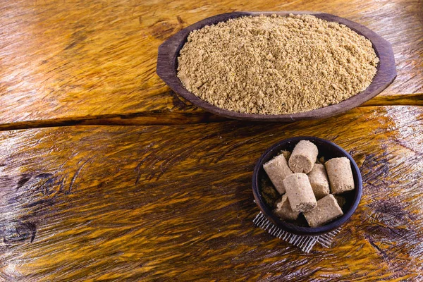 Paçoca, Brezilya'ya özgü yer fıstığı reçeli. Brezilya gıda ülkenin Noderste ve Minas Gerais eyaletinde yapılır. Brezilya gümrük ve malzemeler.