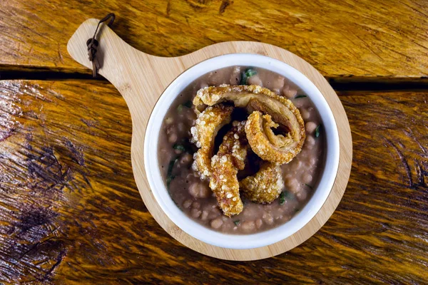 Purê de feijão chamado Tutu de Feijao no Brasil. Comida típica brasileira . — Fotografia de Stock