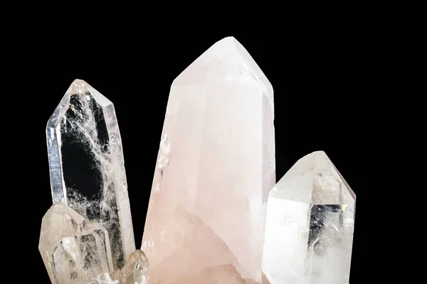 Pure quartz, mineral extraction. Quartz piece for meditation. Zen image for meditation on black background. — Stock Photo, Image