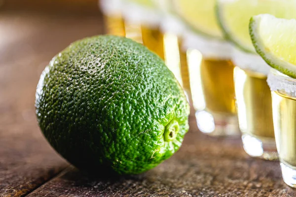 Dettaglio Della Bevanda Tequila Con Focus Specifico Sul Limone Bevanda — Foto Stock
