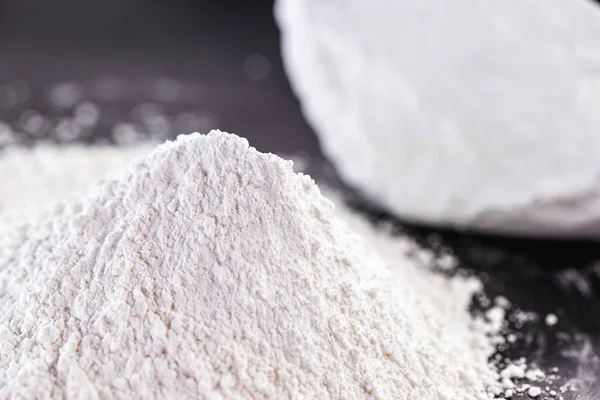 Kaolin Kaolin Kaolinit Haloisit Gibi Hidratlanmış Alüminyum Silikatlardan Oluşan Bir — Stok fotoğraf