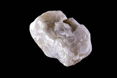 Taşlar ve kayalar sivil inşaatlarda kullanılıyor. Granit, Gneiss, Kum Taşı veya Kireçtaşı.