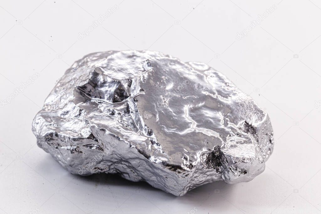 O tantalum or tantalum. Chemical element used in industry, used in metal alloys.