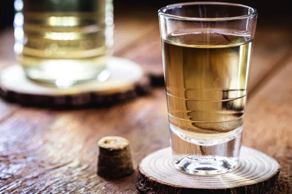 Bicchiere Alcol Distillato Alta Qualità Chiamato Cachaca Goccia Brasile Immagine — Foto Stock