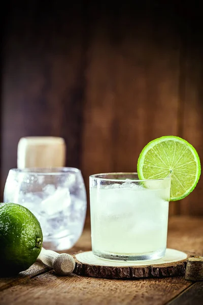 Caipirinha Brésilien Cocktail Typiquement Brésilien Base Citron Cachaca Sucre Journée — Photo