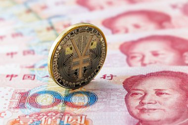 100 yuan banknot, E-RMB altın sikkenin yanında, Yuan 'ın dijital versiyonu. Popüler Çin Cumhuriyeti 'nin yeni dijital para birimi kavramı