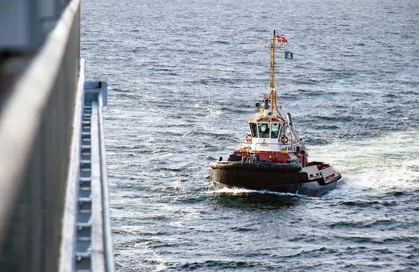 Aarhus Dinamarca Julho 2017 Rebocador Aros Navega Mar Para Ajudar — Fotografia de Stock