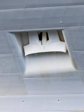 Bir büyük cruise gemi demiri