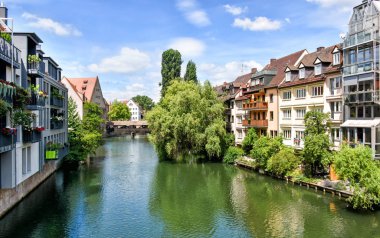 Frankonya şehir Nürnberg 'de Pegnitz Nehri (Bavaria, Almanya)