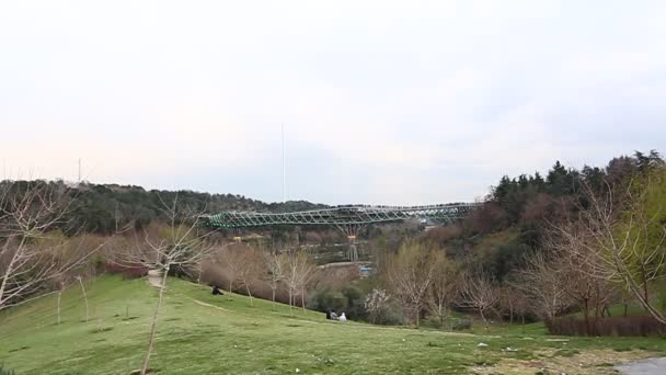 Hlavní město Íránu v Teheránu-most přírody-Tabiat Bridge — Stock video