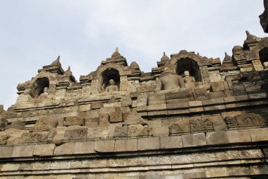 Buda heykellerin gündoğumu, Yogyakarta, Endonezya sırasında Borobudur Tapınağı