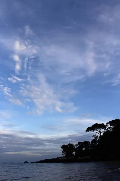 Vista Dell Alba Mare Con Paesaggio Nuvoloso Drammatico Isola Tioman — Foto Stock