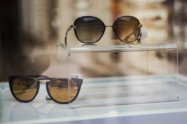 Elegant Sunglasses Store — Stock Photo, Image