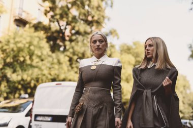 20 Eylül 2018: Milan, İtalya - modelleri, blogcular ve Milano Moda haftasında - Mfwss19 moda ve şık görünümlü etkilendiği isimlerden