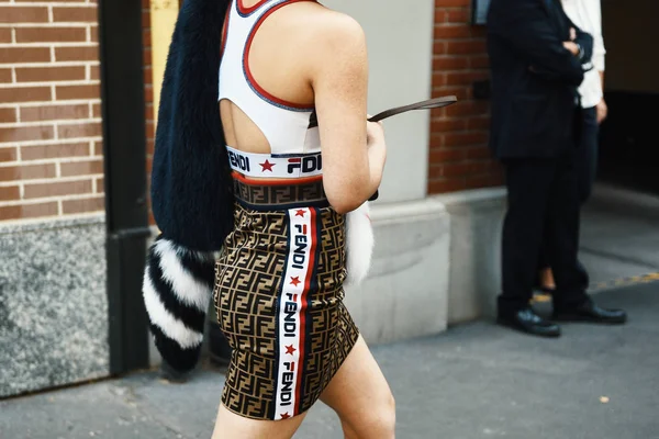 September 2018 Milan Italy Fendi Clothing Street Style Outfit Milan — Stock Photo, Image