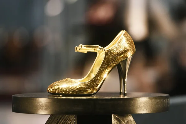 Eylül 2018 Milan Talya Miu Miu Lüks Ayakkabı Bir Mağaza — Stok fotoğraf