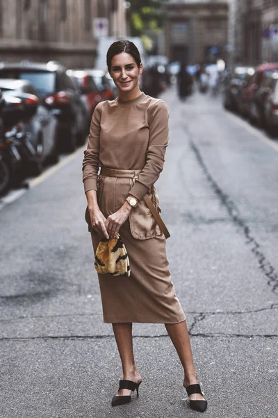 September 2018 Milano Street Style Outfit Milan Fashion Week Mfwss19 — Stockfoto