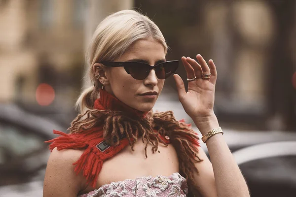 Octubre 2018 París Francia Aparición Calle Durante Semana Moda París —  Fotos de Stock