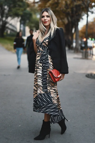 Setembro 2018 Paris França Influenciador Moda Posando Antes Desfile Moda — Fotografia de Stock