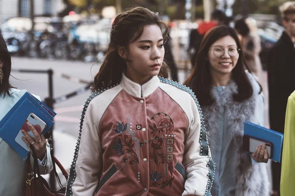 Octubre 2018 París Francia Traje Calle Durante Semana Moda París —  Fotos de Stock