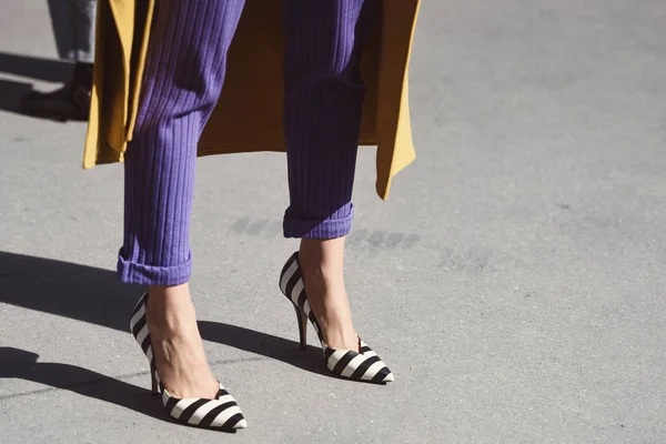Сентября 2018 Года Париж Франция Роскошная Обувь Одежде Уличного Стиля — стоковое фото