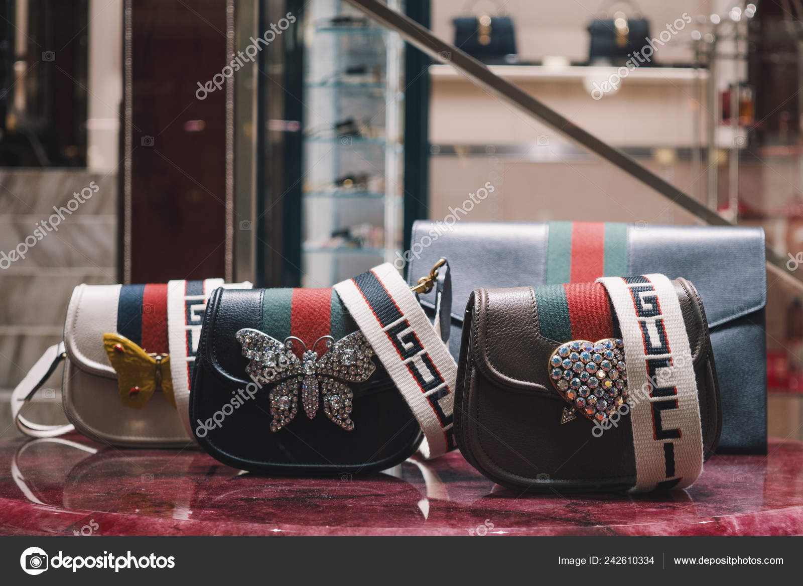 gucci bag store