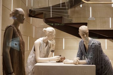 Milan, İtalya - 24 Şubat 2018: Bottega Veneta lüks mağaza Milano'da