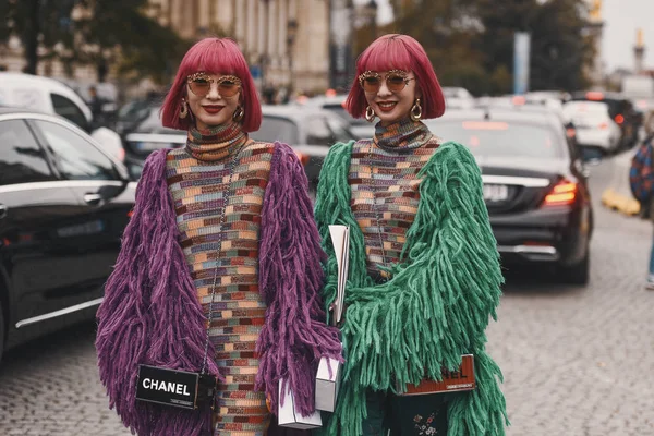 2018年10月2日 法国巴黎 在巴黎时装周期间 双胞胎 Ayax Amiaya Ami Amiaya 在时装秀外 Pfwss19 — 图库照片