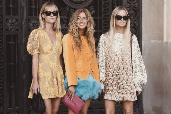 September 2018 Paris France Models Bloggers Influencers Fashionable Stylish Outfits — Stock Photo, Image
