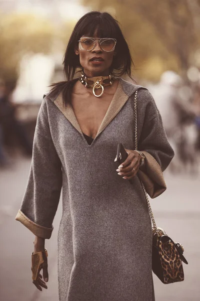 Septiembre 2018 París Francia Traje Calle Durante Semana Moda París — Foto de Stock