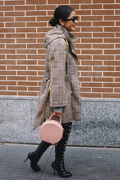 Милан Италия Февраля 2018 Года Модные Модели Блогеры Влиятельные Люди — стоковое фото