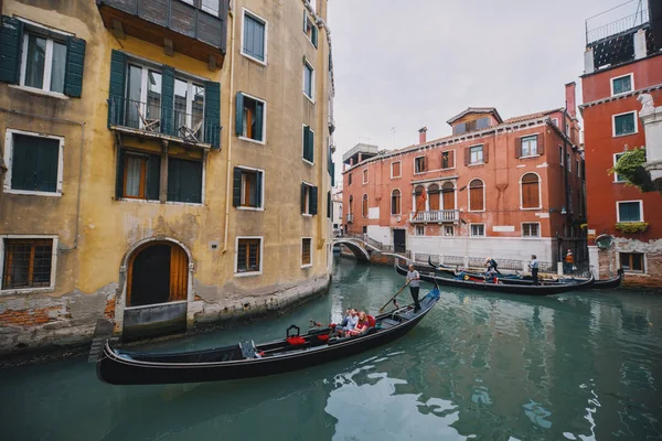 Veneza Itália Maio 2018 Canal Com Gôndolas Veneza Itália — Fotografia de Stock