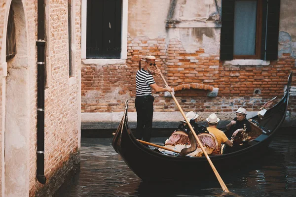 Venezia Maggio 2018 Canale Con Gondole Venezia — Foto Stock