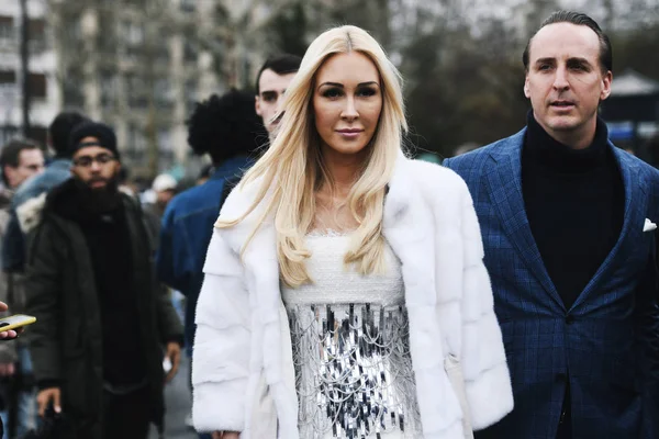 París Francia Marzo 2019 Traje Calle Persona Moda Después Desfile — Foto de Stock