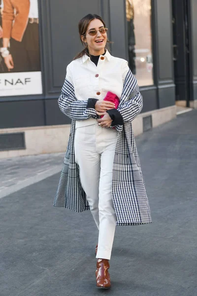 París Francia Febrero 2019 Traje Calle Gala González Antes Desfile —  Fotos de Stock