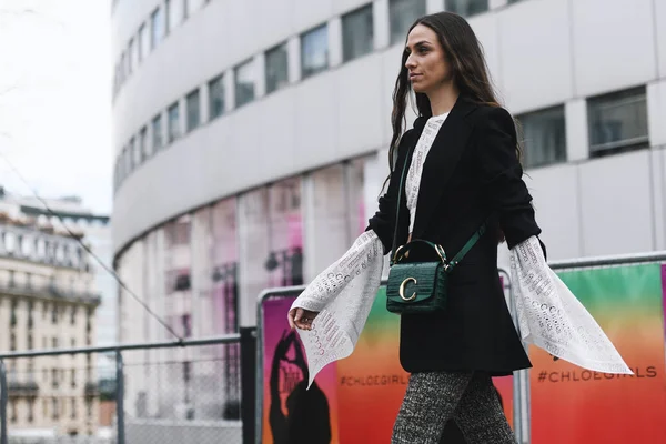 Paris Frankrike Februari 2019 Street Style Outfit Erika Boldrin Innan — Stockfoto