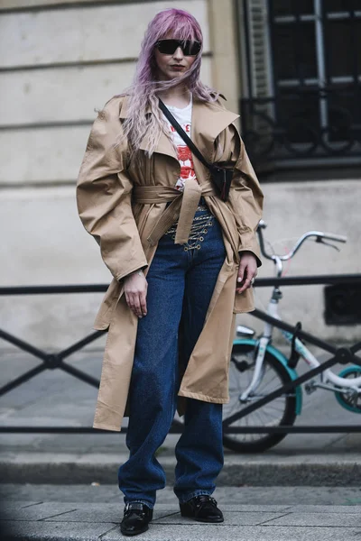 Paris Fransa Şubat 2019 Sokak Stil Kıyafeti Bir Defile Sırasında — Stok fotoğraf