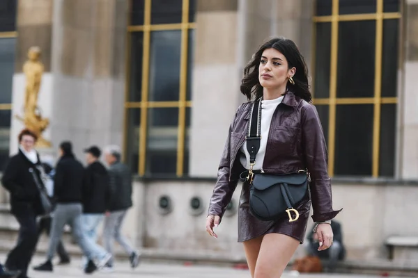 Paris Frankreich Februar 2019 Streetstyle Outfit Aida Domenech Vor Einer — Stockfoto