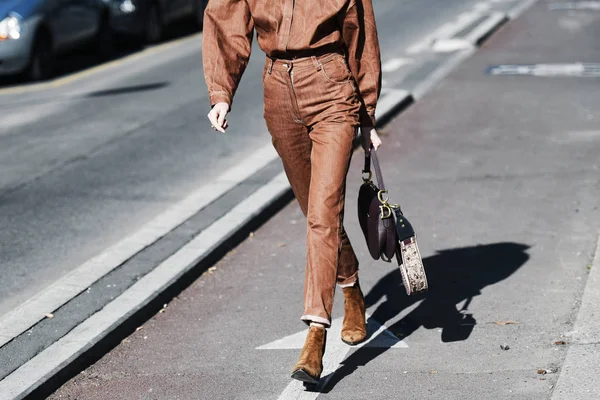 Milano Italien Februari 2019 Street Style Kvinna Klädd Kristen Dior — Stockfoto