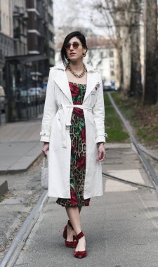 Milano, İtalya - 24 Şubat 2019: Milano Moda Haftası'nda bir defileden sonra sokak stili Kıyafet - Mfwfw19