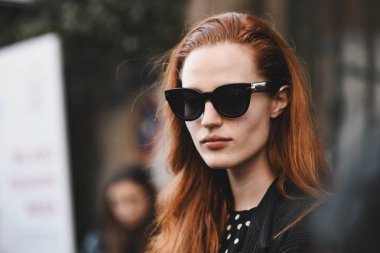 Milano, İtalya - 20 Şubat 2019: Milano Moda Haftası'nda bir defile sonrası modeller - Mfwfw19