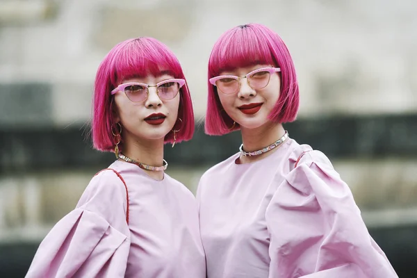 Париж Франция Марта 2019 Года Уличный Стиль Одежды Ami Suzuki — стоковое фото