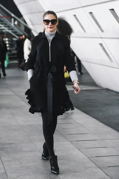 Paris Frankreich März 2019 Streetstyle Outfit Olivia Palermo Nach Einer — Stockfoto
