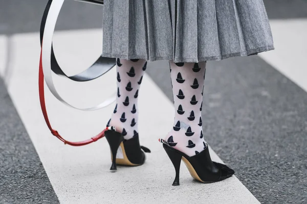 París Francia Marzo 2019 Traje Calle Zapatos Por Thom Browne —  Fotos de Stock