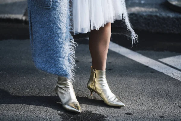 Milan Italië Februari 2019 Streetstyle Laarzen Detail Een Modeshow Tijdens — Stockfoto